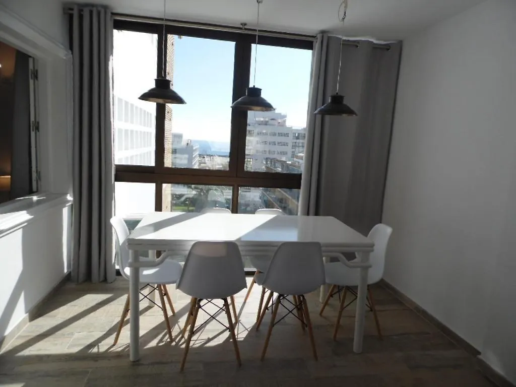 公寓 贝纳尔马德纳Edificio Alay公寓