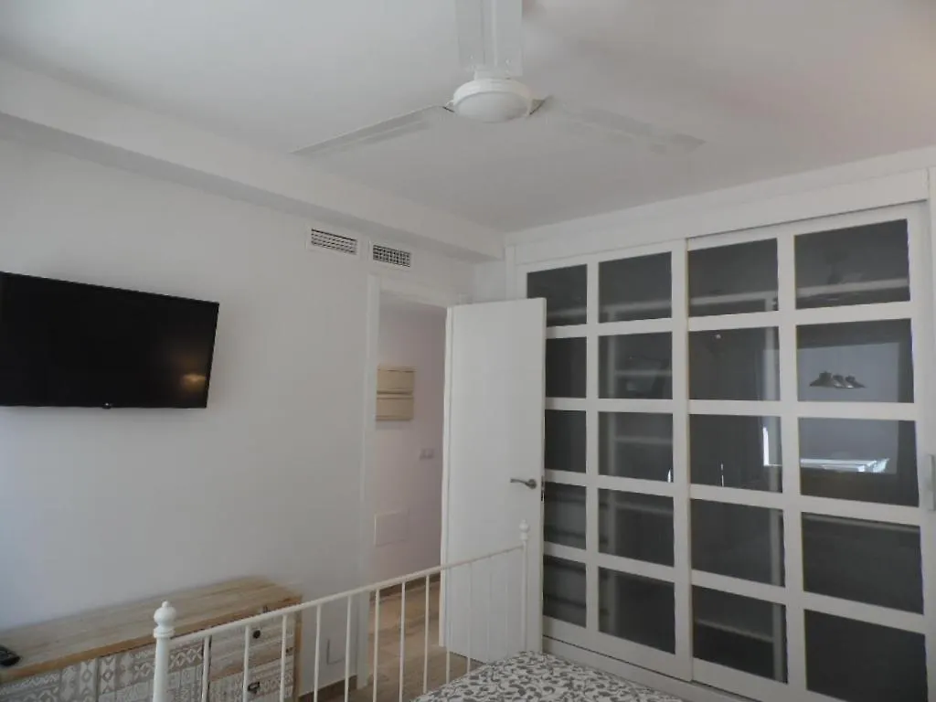 公寓 贝纳尔马德纳Edificio Alay公寓 西班牙